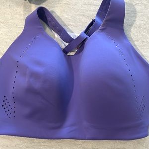 Lululemon air support bra